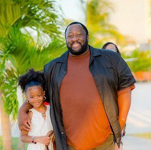 Meet your Posher, Derrick